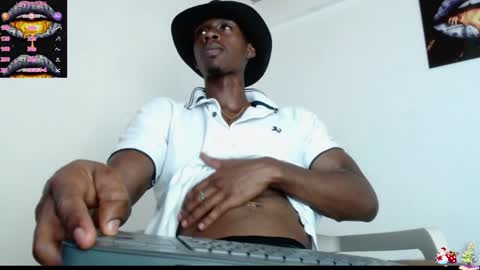 Drake 23 online show from 01-09-25, 07:08
