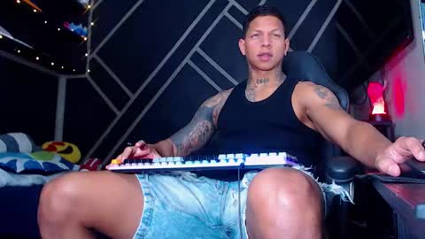 Snapshot of drake_jhonson08 chatting on 10-30-25, 02:57 Drake online show from 10-30-25, 02:57