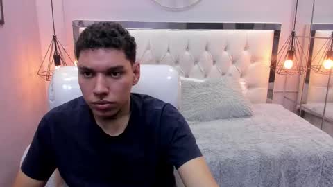 Snapshot of drake_miller7 chatting on 12-14-25, 04:07 Drake Miller online show from 12-14-25, 04:07