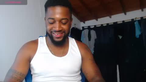 Snapshot of drake_nassir4 chatting on 06-18-26, 05:30 ---Drake--- online show from 06-18-26, 05:30