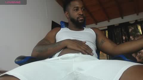 Snapshot of drake_nassir4 chatting on 07-03-26, 10:05 ---Drake--- online show from 07-03-26, 10:05