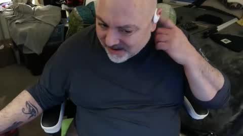 Snapshot of drake_r_darkrose chatting on 02-12-25, 03:40 Drake D Vamp aka Drake DarkRose online show from 02-12-25, 03:40