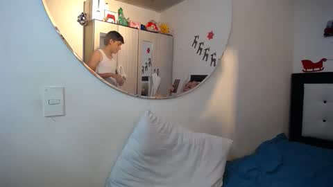 -- nicolle and jhon -- online show from 01-17-26, 05:12