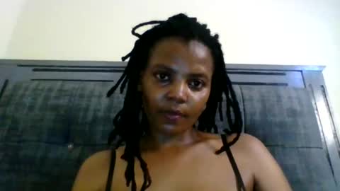 Snapshot of dream4happiness chatting on 11-02-25, 06:32 Dream online show from 11-02-25, 06:32