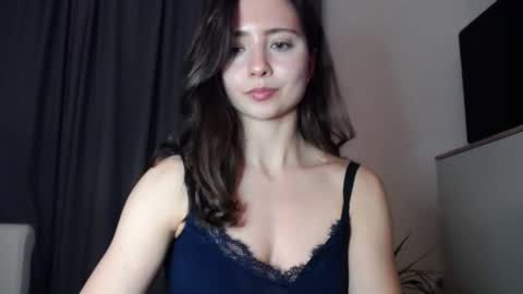 Nicole online show from 12-14-25, 02:44