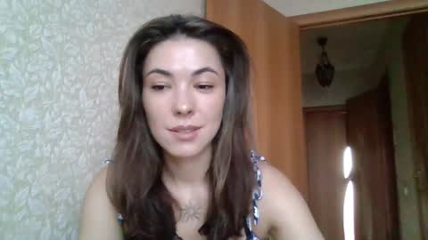 dream_petal_ online show from 04-06-26, 12:06