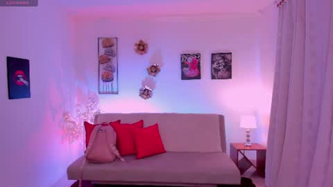 Snapshot of dream_saray chatting on 07-16-26, 11:00 Saray online show from 07-16-26, 11:00