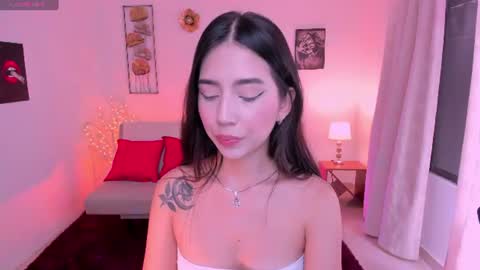 Snapshot of dream_saray chatting on 07-22-26, 08:11 Saray online show from 07-22-26, 08:11