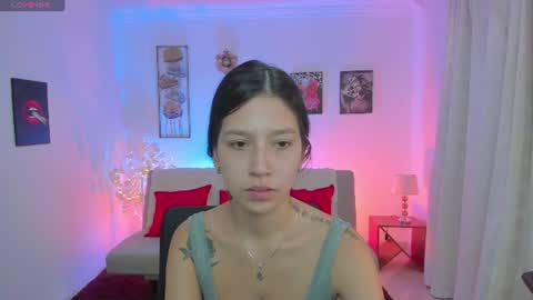 Snapshot of dream_saray chatting on 07-23-26, 12:36 Saray online show from 07-23-26, 12:36