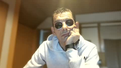 Dreambob online show from 11-29-25, 10:40