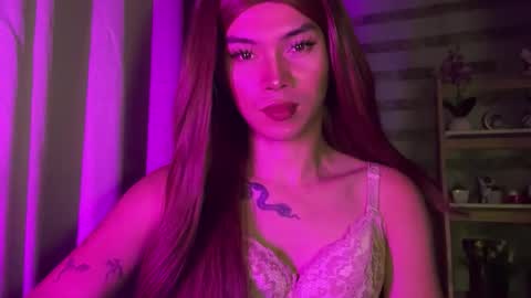 Snapshot of dreamcome_truexx chatting on 04-14-26, 06:14 true online show from 04-14-26, 06:14