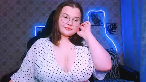 Snapshot of dreamforyoue2 chatting on 12-05-25, 07:21 dreamforyoue2 online show from 12-05-25, 07:21