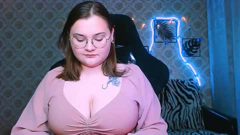 Snapshot of dreamforyoue2 chatting on 12-17-25, 07:20 dreamforyoue2 online show from 12-17-25, 07:20