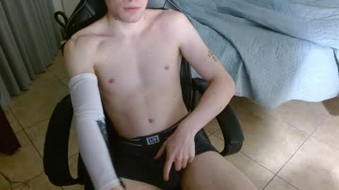 Snapshot of dreammicok chatting on 06-20-26, 12:36 DreamBoy online show from 06-20-26, 12:36