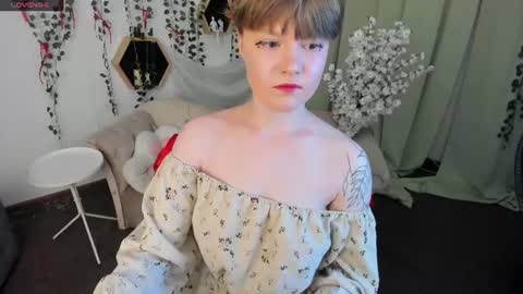 Luna online show from 07-19-26, 08:34