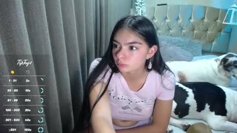 Snapshot of dreams_sophi chatting on 06-22-26, 12:02 Sophia online show from 06-22-26, 12:02
