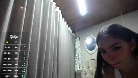 Snapshot of dreams_sophi chatting on 06-29-26, 12:39 Sophia online show from 06-29-26, 12:39