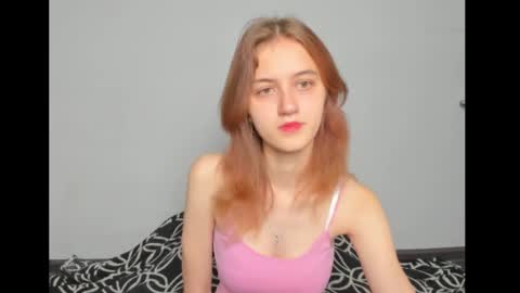 Snapshot of dreamy_pollyyy chatting on 09-30-25, 03:11 dreamy_pollyyy online show from 09-30-25, 03:11