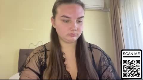 Mila online show from 09-18-25, 07:10