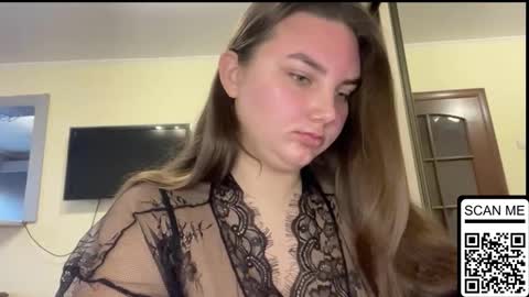 Mila online show from 11-05-25, 06:35