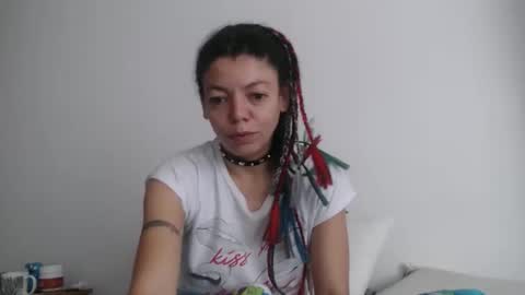Snapshot of dreamylatina chatting on 11-10-25, 01:10 DreamyLatina online show from 11-10-25, 01:10