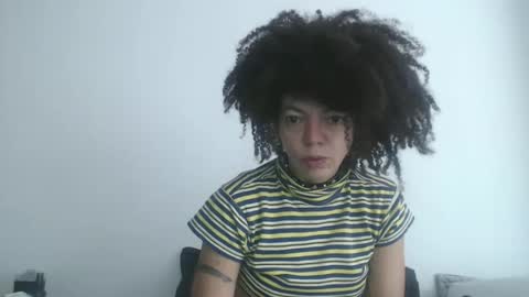 Snapshot of dreamylatina chatting on 02-08-26, 02:09 DreamyLatina online show from 02-08-26, 02:09