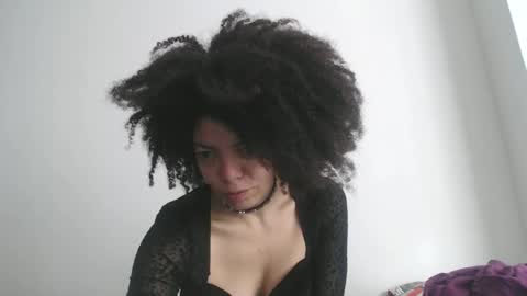 Snapshot of dreamylatina chatting on 03-01-26, 12:40 DreamyLatina online show from 03-01-26, 12:40