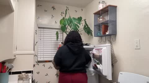 RIRI OR DREAMY online show from 12-11-24, 04:07