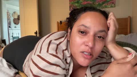 RIRI OR DREAMY online show from 02-08-25, 10:40