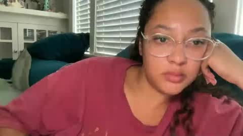 RIRI OR DREAMY online show from 06-23-26, 11:58