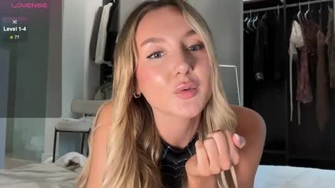 Lilah  online show from 05-13-26, 11:11