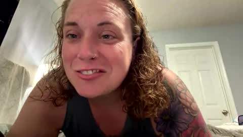 Snapshot of drew863901 chatting on 06-07-26, 01:54 drew863901 online show from 06-07-26, 01:54
