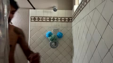 Snapshot of drip7 chatting on 09-20-25, 08:43 drip7 online show from 09-20-25, 08:43