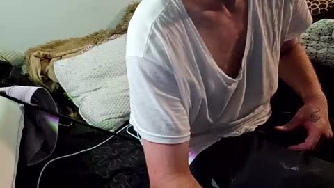 Snapshot of drippiehippie420 chatting on 06-18-26, 01:28 drippiehippie420 online show from 06-18-26, 01:28