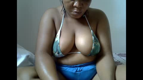 Snapshot of drippingnwet chatting on 06-16-26, 01:58 drippingnwet online show from 06-16-26, 01:58