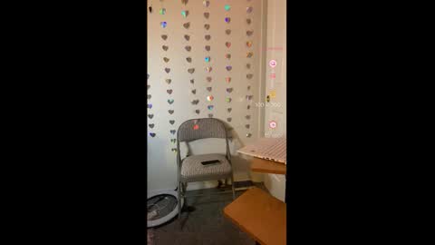 Snapshot of drippykitty888 chatting on 12-14-25, 07:58 Drippy kitty online show from 12-14-25, 07:58