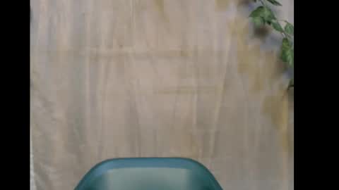 linda online show from 12-13-25, 10:04