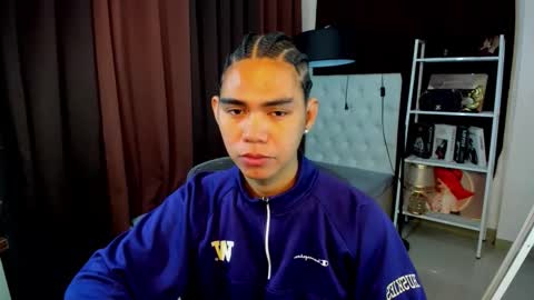 Snapshot of drixiboy chatting on 09-15-25, 05:51 Drixiboyj online show from 09-15-25, 05:51