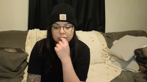 Snapshot of drizzypeach602 chatting on 02-01-26, 04:22 Drizzypeach602 online show from 02-01-26, 04:22