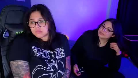 Snapshot of drizzypeach602 chatting on 02-25-26, 05:28 Drizzypeach602 online show from 02-25-26, 05:28