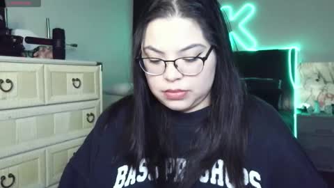 Snapshot of drizzypeach602 chatting on 03-18-26, 02:37 Drizzypeach602 online show from 03-18-26, 02:37