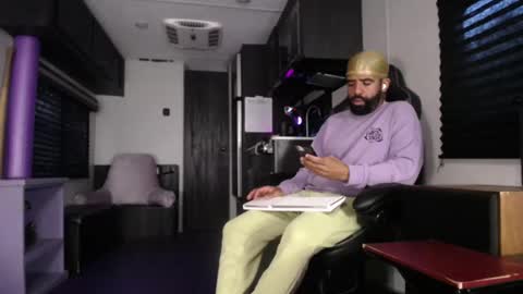 Snapshot of drizzys_room chatting on 09-14-25, 11:31 DirtyDrizzy online show from 09-14-25, 11:31