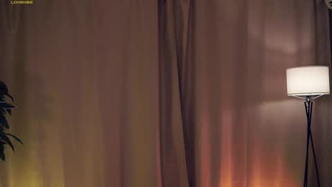 Snapshot of drutywerri chatting on 03-08-25, 12:30 Polly day and Amelia night online show from 03-08-25, 12:30