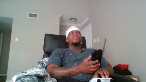 SmoovFanz online show from 10-27-25, 05:06