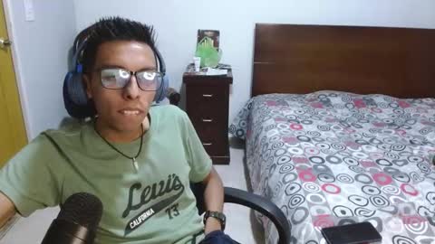 Snapshot of dtwink0310 chatting on 11-26-25, 02:12 David online show from 11-26-25, 02:12