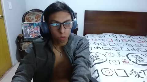 Snapshot of dtwink0310 chatting on 01-12-26, 02:39 David online show from 01-12-26, 02:39