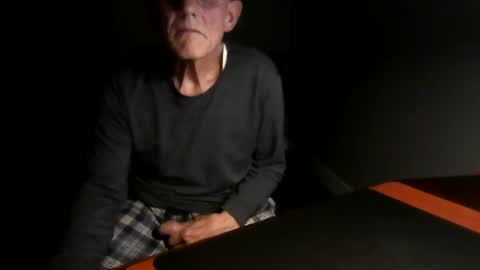 Snapshot of dubl55nikl chatting on 02-16-25, 07:15 DublNikl online show from 02-16-25, 07:15