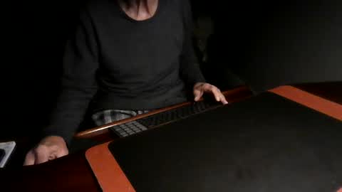 Snapshot of dubl55nikl chatting on 02-17-25, 08:19 DublNikl online show from 02-17-25, 08:19