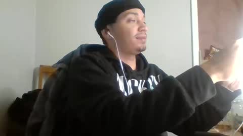 Snapshot of dubz07 chatting on 12-08-24, 02:09 dubz07 online show from 12-08-24, 02:09