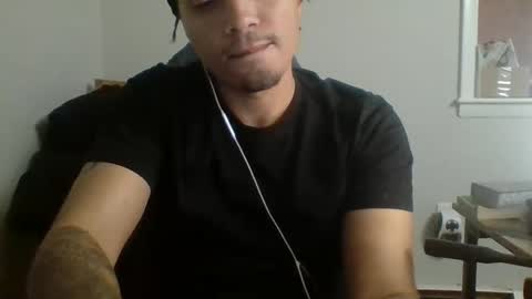 Snapshot of dubz07 chatting on 12-20-24, 11:37 dubz07 online show from 12-20-24, 11:37